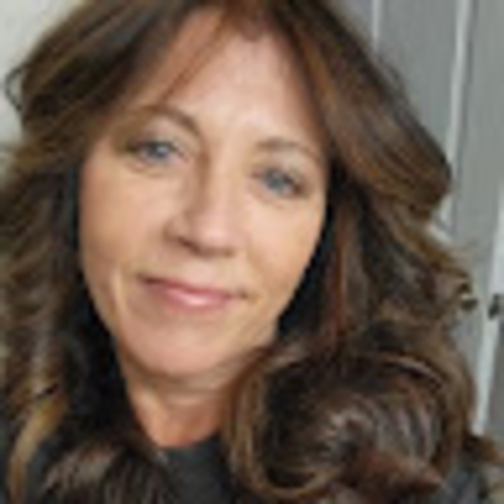Meet your Posher, Connie